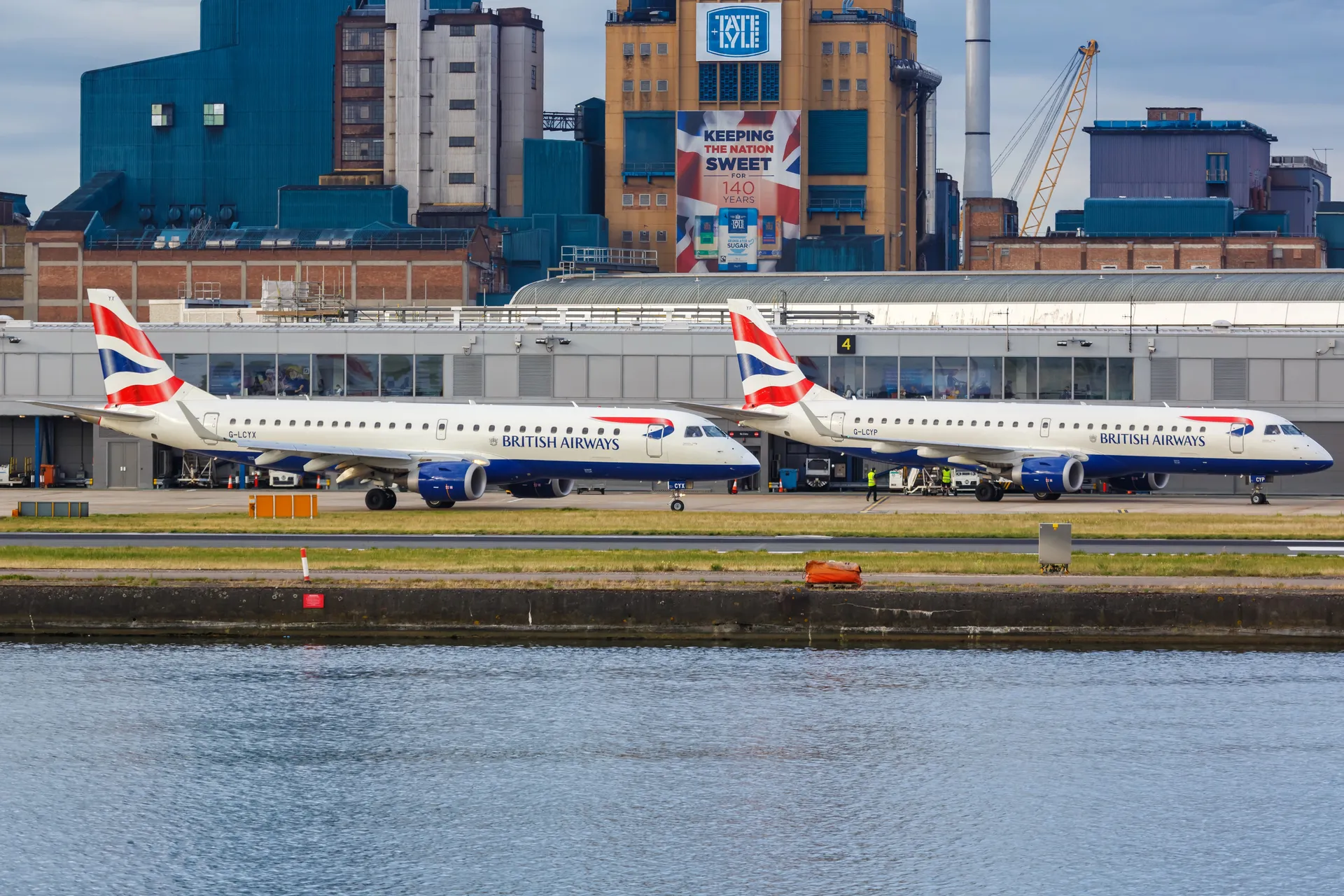 London City Airport - executive transfers to Canary Wharf and the City